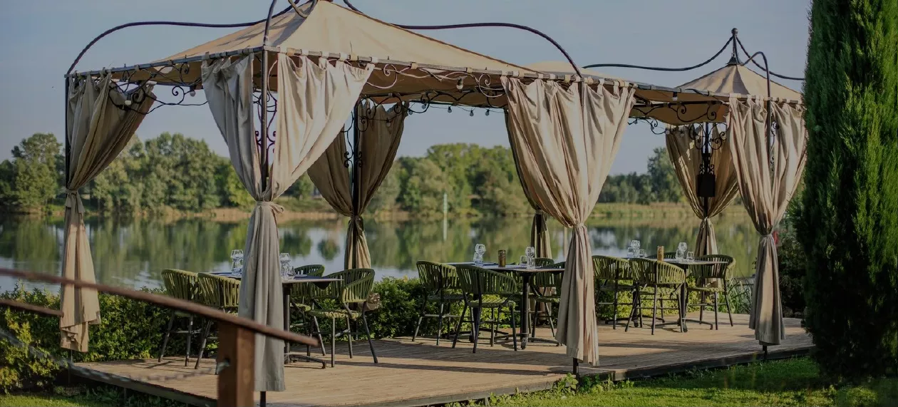 Terrasse en bord de Saône, Brasserie Les Tuileries Mâcon